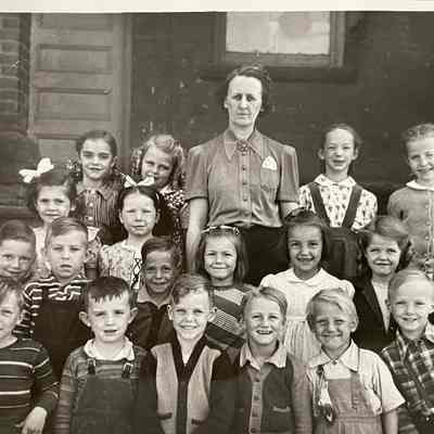 Class Photo - Hazel Howard Teacher