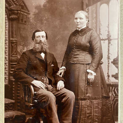 Knut G. and Anne (Thomasdatter) Figenskau