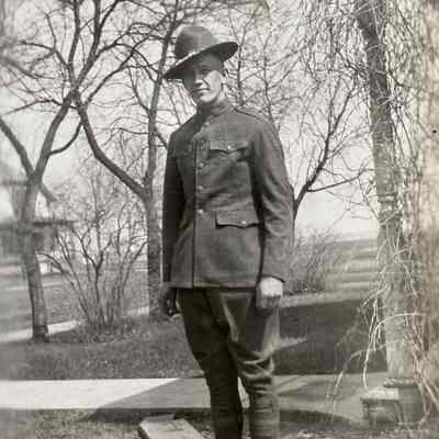 Bill in military uniform: Photo dated 23 April 1922