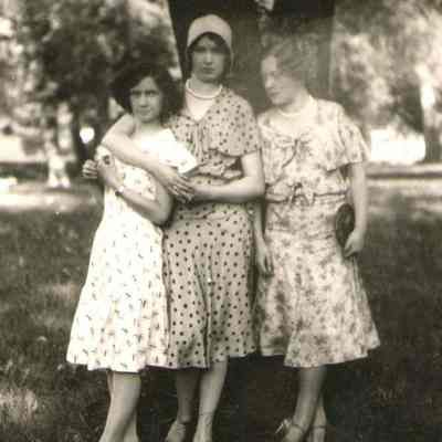 City Park, Hillsboro, ND: Likely Luella and Hazel Leet (at left), daughters of Martin and Sarah Leet, and (at right) probably one of Matt and Nettie Halvorson's daughters, possibly Mildred Halvorson who was close to the age of Hazel Leet. [no writing on back of photo]