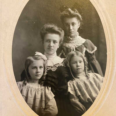 Potterud Sisters