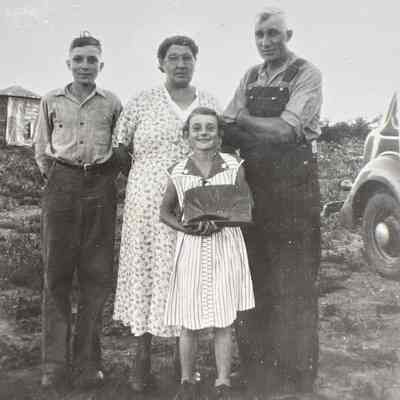 Bohnsack family: J.C. and Frieda (Merganthal) Bohnsack of Bohnsack Township, Traill County, ND