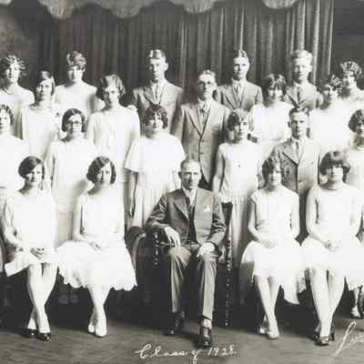 Hatton High School 1928 Class list & photo