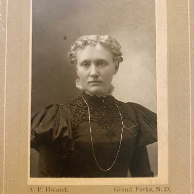 Clara Figenskau, a friend of Ostina (Halvorson) Hovet of Hillsboro, ND. Clara was a daughter of Knud and Anna (Thomassen) Figenskau.