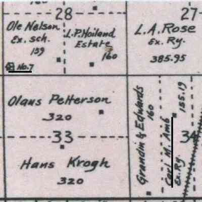 1900 Land ownership map, portion of Roseville Township, Traill County, ND: Carl. M. Amb land in Section 34, with rural school No. 7 in SW Qtr., Sect. 28