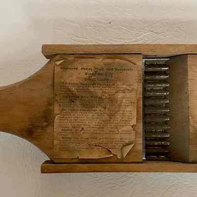 Wooden Fruit & Vegetable Slicer