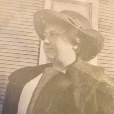 Unknown Woman - back says “belongs to Mrs. Oscar Sorlie”