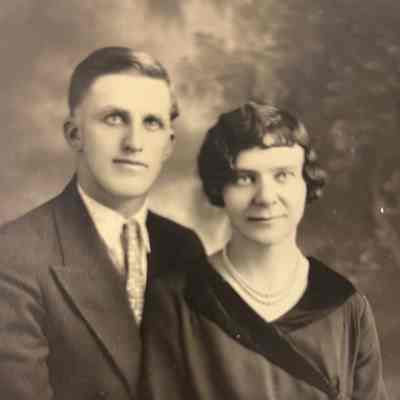 Wedding photo: Clarence Danielson & Gertrude Jeglum