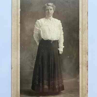 Sorum family: Bertha Sorum, Mrs. Enos Whitson, resident of Blanchard Township, Traill County, until late 1930s