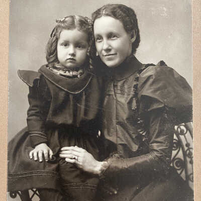 Mrs. Jens (Louisa Grimsrud) Figenskau & daughter Alpha Lorinda Figenskau, friends of Ostina Hovet of Hillsboro, ND