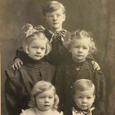 Grandchildren of Halvor 'Ole' & Ingeborg (Rognstad) Halvorson: Top: Owen Halvorson; middle: Inez Halvorson & Ken Olson; bottom: Mildred Halvorson & Irvin Olson