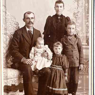 Skrivseth Studio photograph, about 1897: Philip & Dorothea Bohnsack and children (l-r) Marie, Laura & John (J.C.)