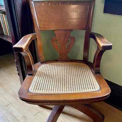 Oak Swivel Chair