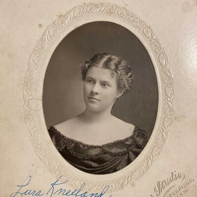 Laura Kneeland, taken in 1899