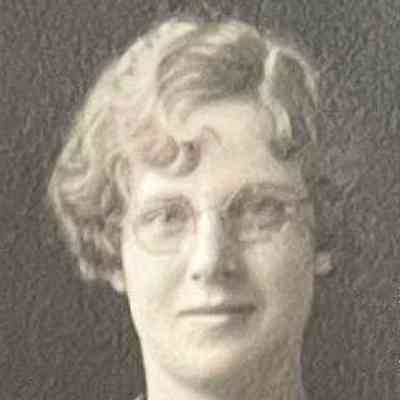 Photo courtesy Ancestry.com Ackerman/Kneip/Fleischer/Hagen Family Tree by Jackie Ausk: Cecelia Kneip as young woman, about 1932, from family photo