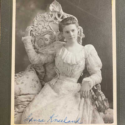 Laura Kneeland
