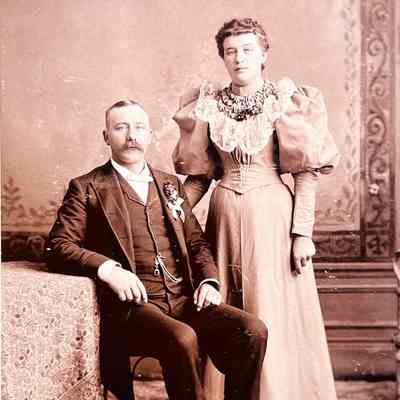 Volquarts Studio photograph, Plymouth, WI: Mary (Bohnsack) Lindeman & Wm. Fruetel