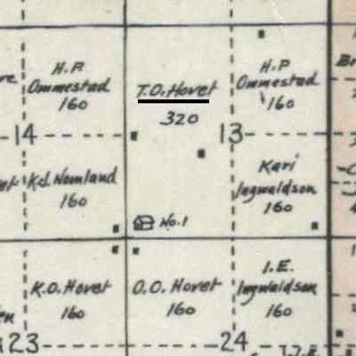 1900 plat map: Thor O. Hovet homestead in west-half, Section 13
