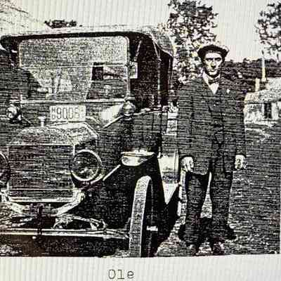 Kamphaug family: Ole Anton & Agnes (Monson) Kamphaug, descendants of early settlers by Hatton, Traill County, North Dakota