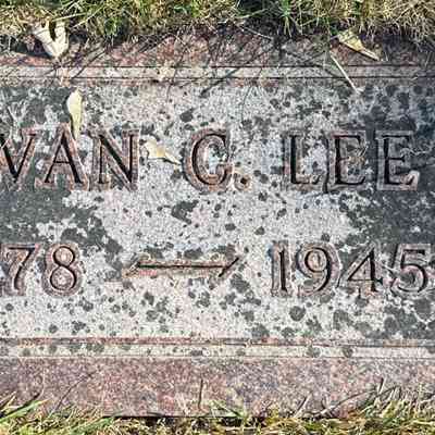 Grave-marker, Lakewood Cemetery, Minneapolis, MN, photo courtesy US Find-a-Grave: Evan Carlton Lee