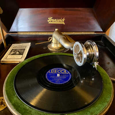 Brunswick Victrola