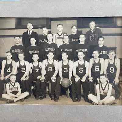 Hillsboro Basketball Team