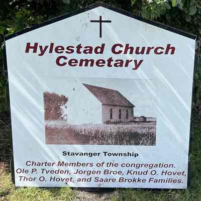 Hylestad (Hillstead) Church and Cemetery, Stavanger Township, Traill County, ND: Charter Members included the Thor O. Hovet family