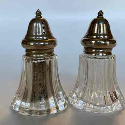 Salt & Pepper Set