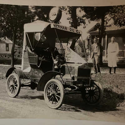 1931 Parade Float - Hillsboro's 60th Anniversary - Herman Oil Co.