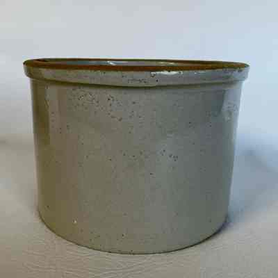 7 1/2 inch crock
