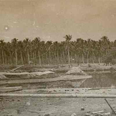 Guadalcanal- beach at low tide