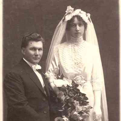 Norby family: Oscar and Pauline (Olson) Norby, early residents of Norway Township, Traill County, ND