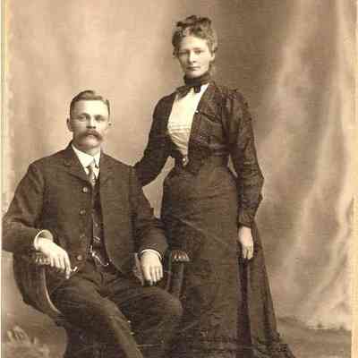 Halvorson family: Mathias O. and Clara (Jordahl) Halvorson of Buxton, Traill County, ND