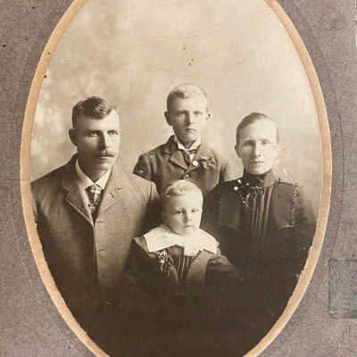 Mr. & Mrs. Christ Hanson & Sons