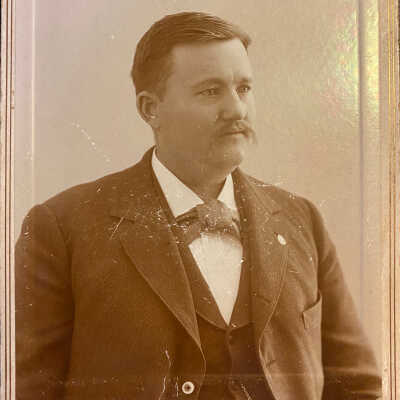 Gunder Howard