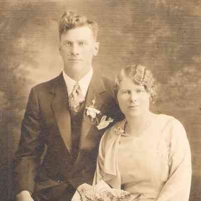 Amb family: Joseph and Olina (Hovet) of Roseville Township, Traill County, ND