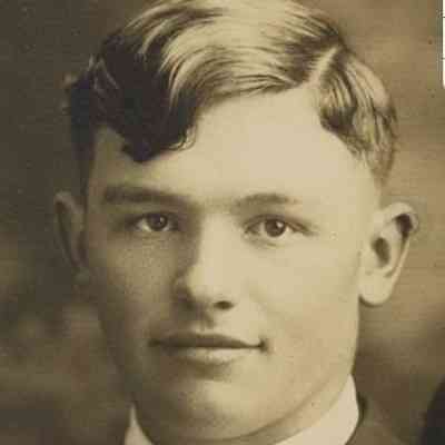 Adams family: Fred and Cecelia (Kneip) Adams, descendants of pioneers near Reynolds, North Dakota