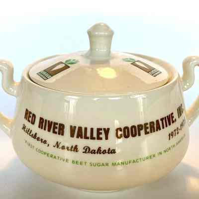 Red River Valley Cooperative Sugar Bowl