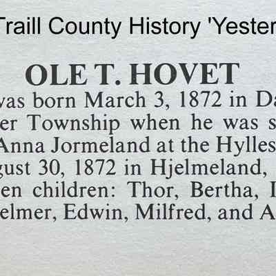 Traill County History, Vol. I, page 90: Family history for Ole Thor and Anna (Jormeland) Hovet