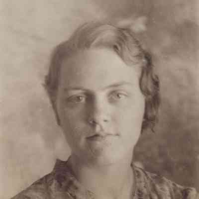 Senior photo, Bernice Hagen, Hillsboro High School Class of 1933: Photo courtesy of Jackie (Ausk) Baumgartner, Bernice's great great granddaughter