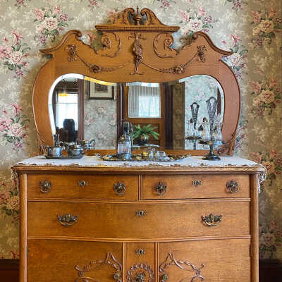 Original Plummer Buffet