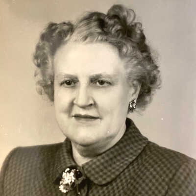 Carrie Brunsdale: 3 1/4 x 4 3/4”