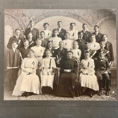 Hillsboro Eighth Grade and Mrs. W. A. (Lizzie) Kelly