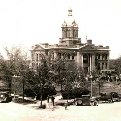 Postcard Dated 1937 of the Traill County Courthouse