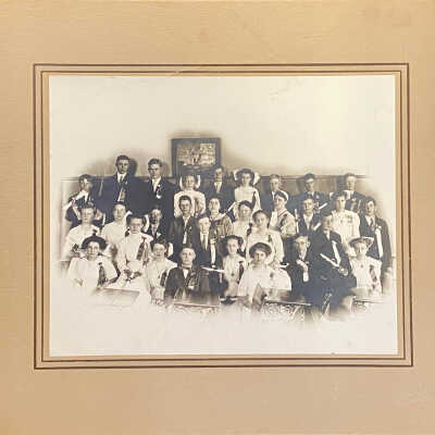 1911 8th Grade Graduating Class (names on second photo)
