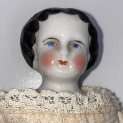 9 1/2 "Doll