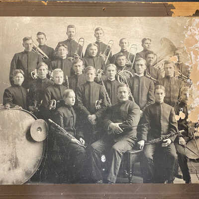 Early Hillsboro Band (maybe 1911)