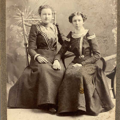 Unknown sisters?