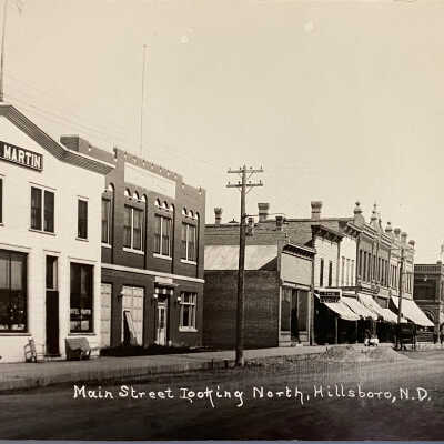 Postcard - Main Street Looking North, Hillsboro, ND
