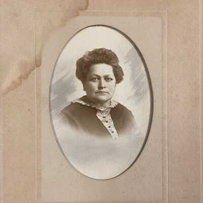Unknown woman